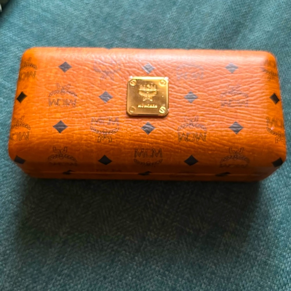 MGM Sunglasses Case